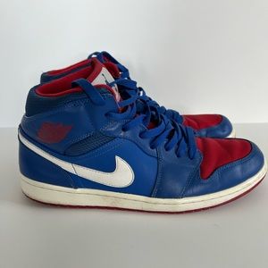 Jordan 1 Mid Detroit Pistons